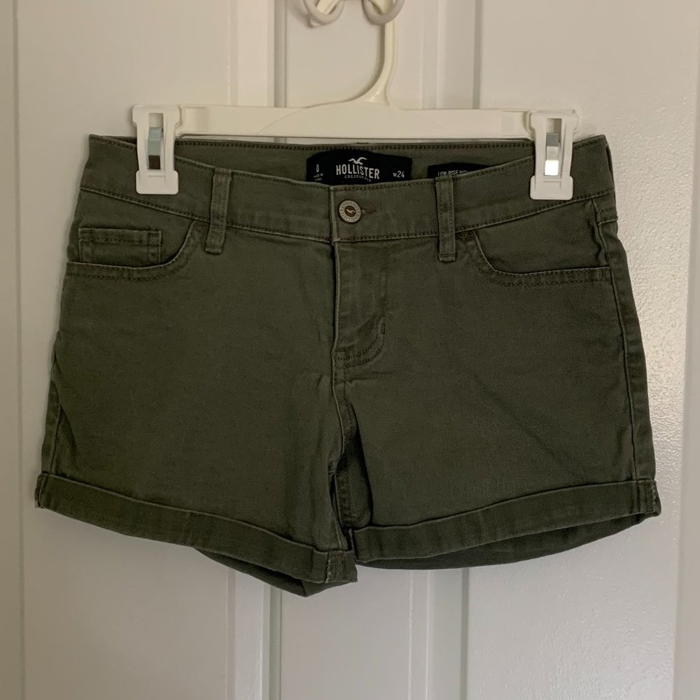 Hollister Olive Green Low-Rise Midi Short